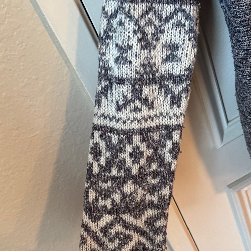 Pink Rose Charcoal and Cream Patterned Cardigan - Picture 6 of 9